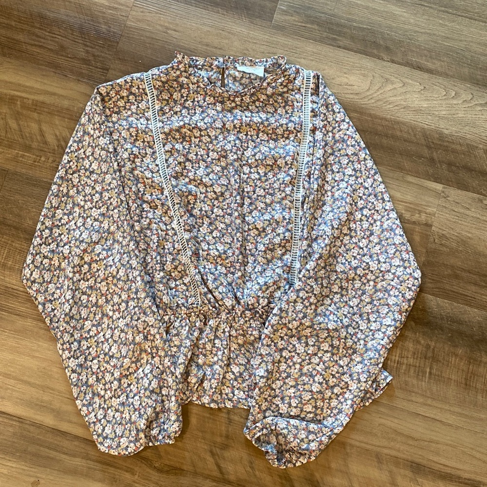 Sienna Sky peplum blouse XS